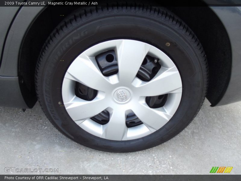 Magnetic Gray Metallic / Ash 2009 Toyota Camry LE
