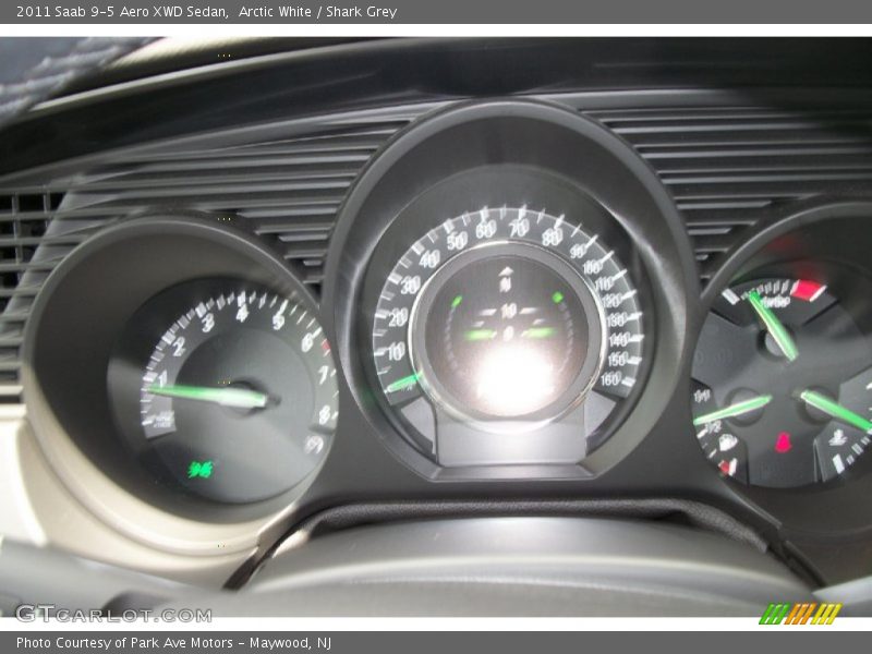 Arctic White / Shark Grey 2011 Saab 9-5 Aero XWD Sedan