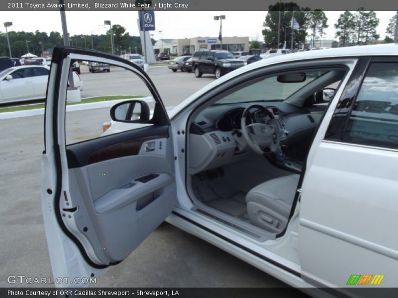 Blizzard White Pearl / Light Gray 2011 Toyota Avalon Limited