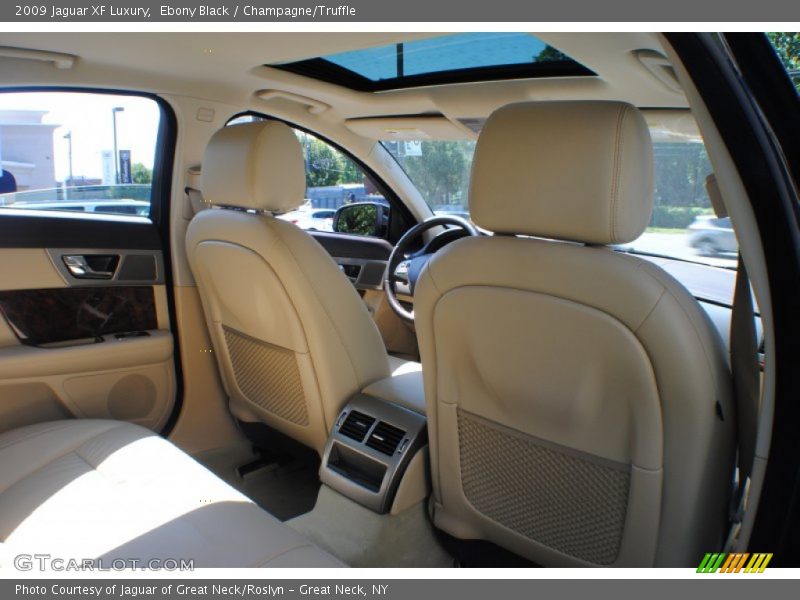 Ebony Black / Champagne/Truffle 2009 Jaguar XF Luxury