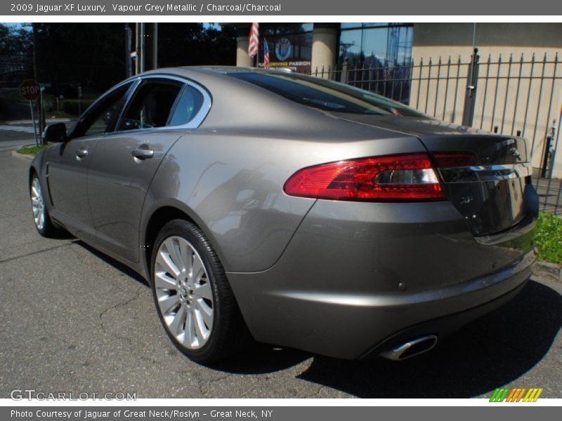 Vapour Grey Metallic / Charcoal/Charcoal 2009 Jaguar XF Luxury