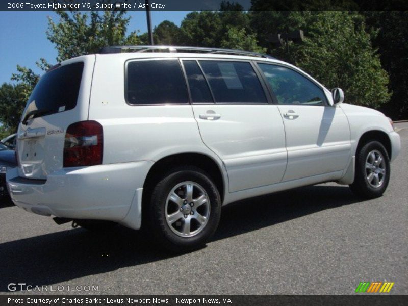 Super White / Ash Gray 2006 Toyota Highlander V6
