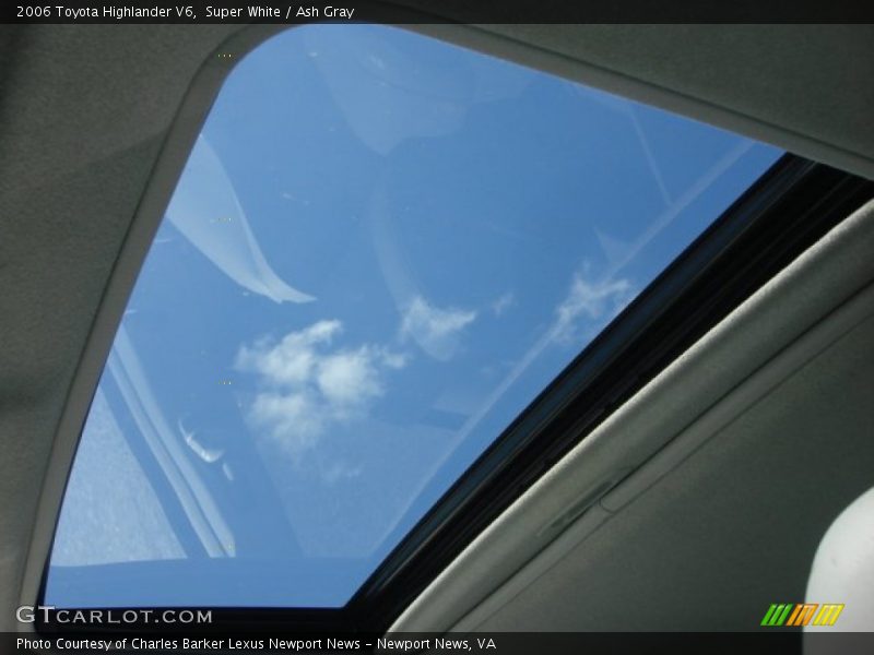 Super White / Ash Gray 2006 Toyota Highlander V6