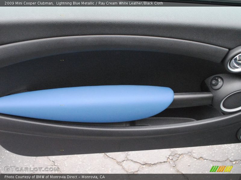 Lightning Blue Metallic / Ray Cream White Leather/Black Cloth 2009 Mini Cooper Clubman