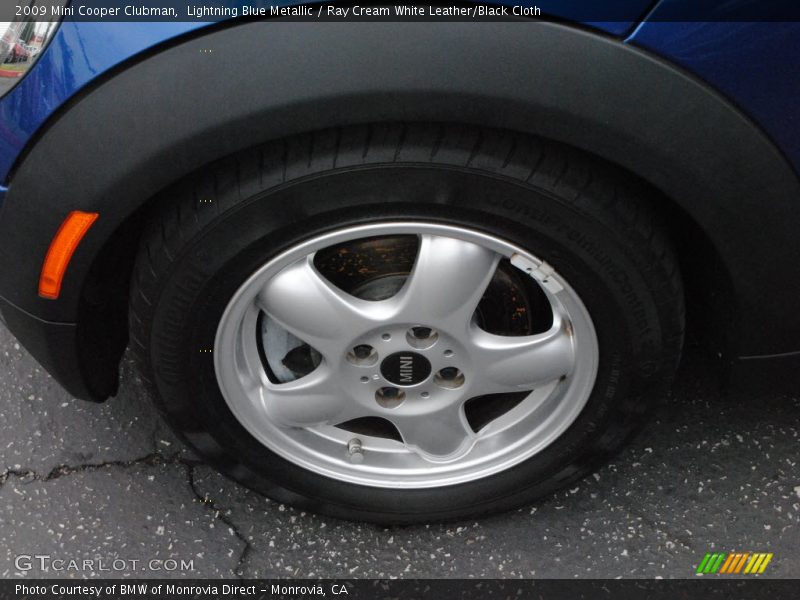 Lightning Blue Metallic / Ray Cream White Leather/Black Cloth 2009 Mini Cooper Clubman