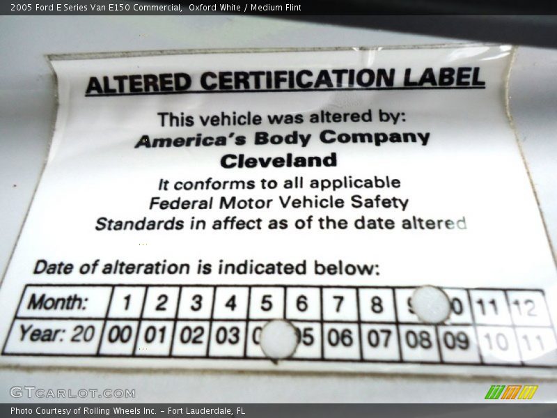 Oxford White / Medium Flint 2005 Ford E Series Van E150 Commercial