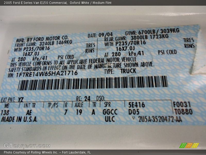 Oxford White / Medium Flint 2005 Ford E Series Van E150 Commercial