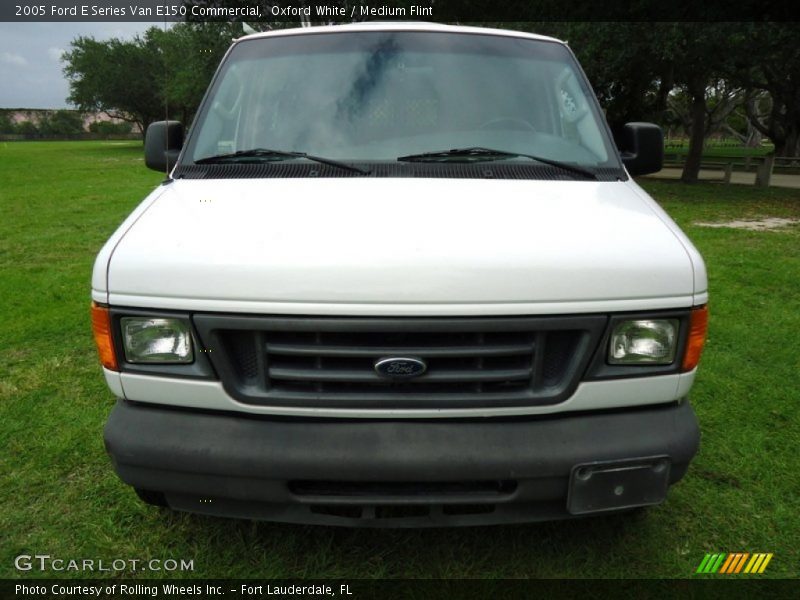 Oxford White / Medium Flint 2005 Ford E Series Van E150 Commercial