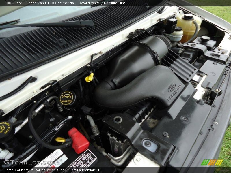 Oxford White / Medium Flint 2005 Ford E Series Van E150 Commercial