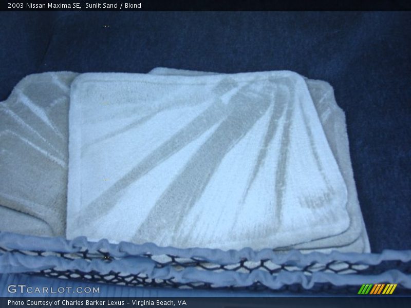Sunlit Sand / Blond 2003 Nissan Maxima SE