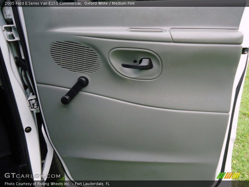 Oxford White / Medium Flint 2005 Ford E Series Van E150 Commercial