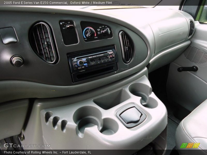 Oxford White / Medium Flint 2005 Ford E Series Van E150 Commercial