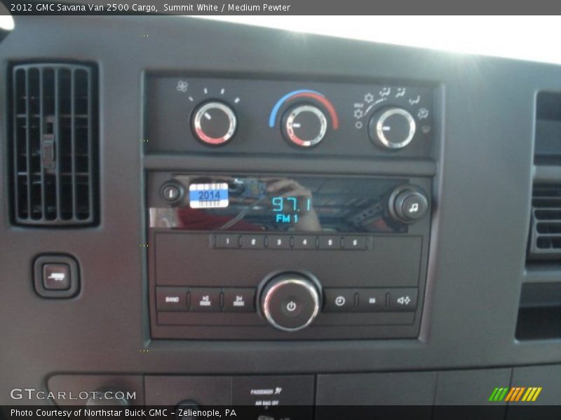 Summit White / Medium Pewter 2012 GMC Savana Van 2500 Cargo