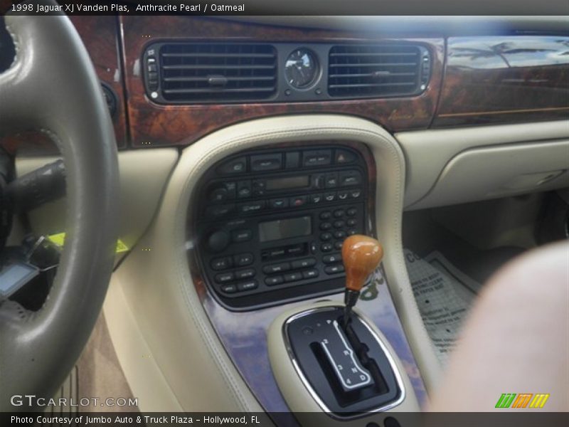 Anthracite Pearl / Oatmeal 1998 Jaguar XJ Vanden Plas