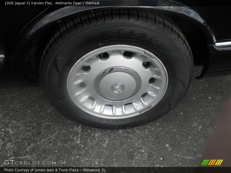 Anthracite Pearl / Oatmeal 1998 Jaguar XJ Vanden Plas