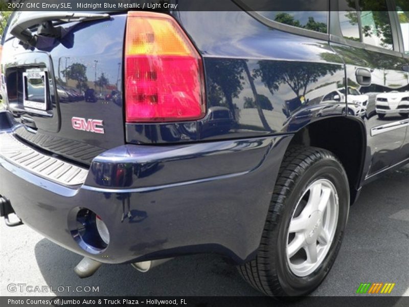 Midnight Blue Metallic / Light Gray 2007 GMC Envoy SLE