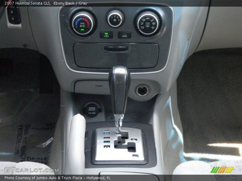 Ebony Black / Gray 2007 Hyundai Sonata GLS