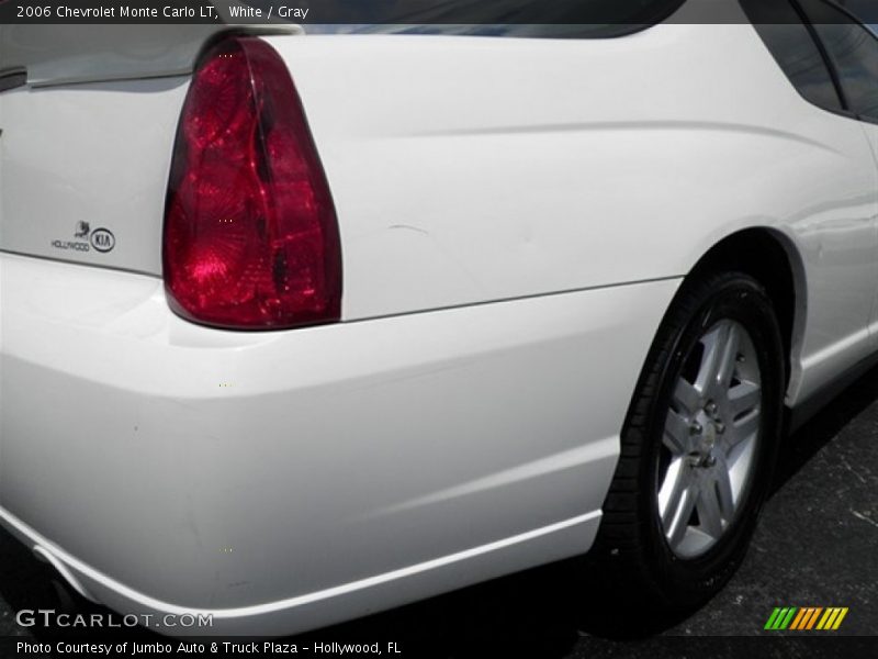 White / Gray 2006 Chevrolet Monte Carlo LT