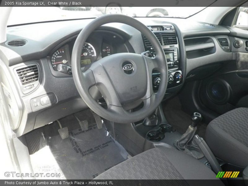 Clear White / Black 2005 Kia Sportage LX