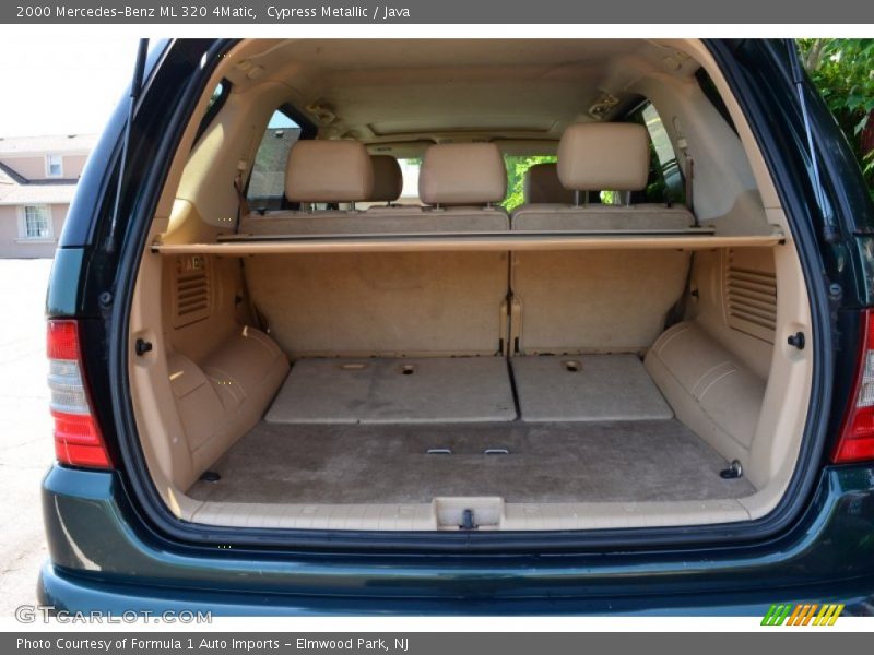  2000 ML 320 4Matic Trunk