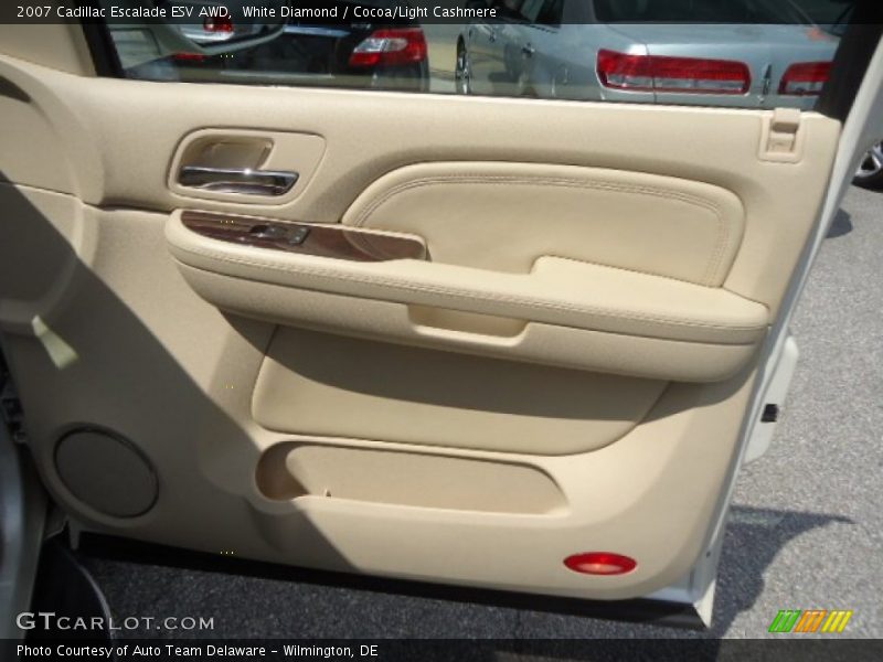 White Diamond / Cocoa/Light Cashmere 2007 Cadillac Escalade ESV AWD