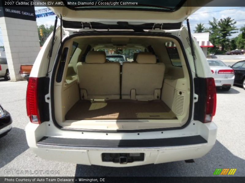 White Diamond / Cocoa/Light Cashmere 2007 Cadillac Escalade ESV AWD