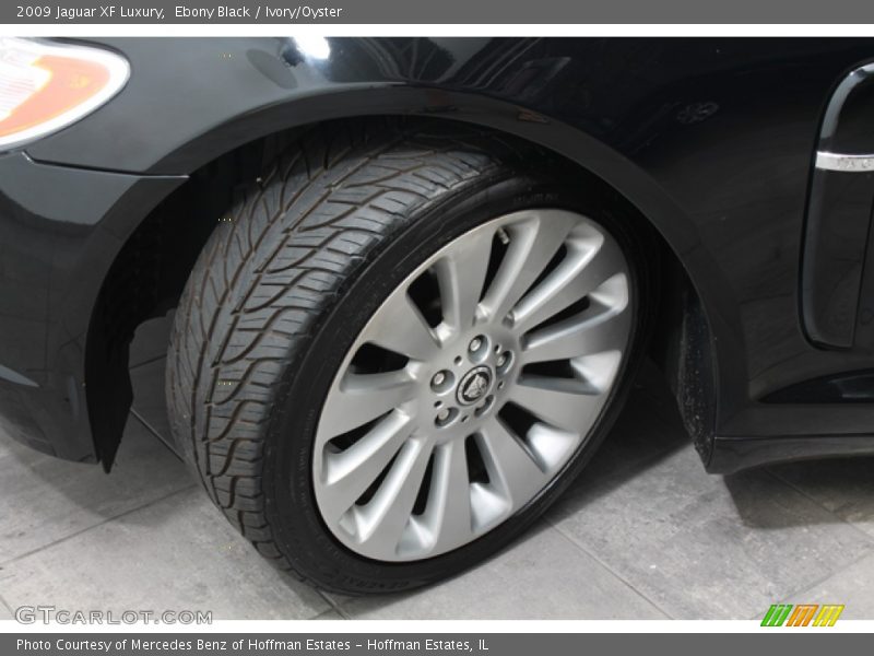 Ebony Black / Ivory/Oyster 2009 Jaguar XF Luxury