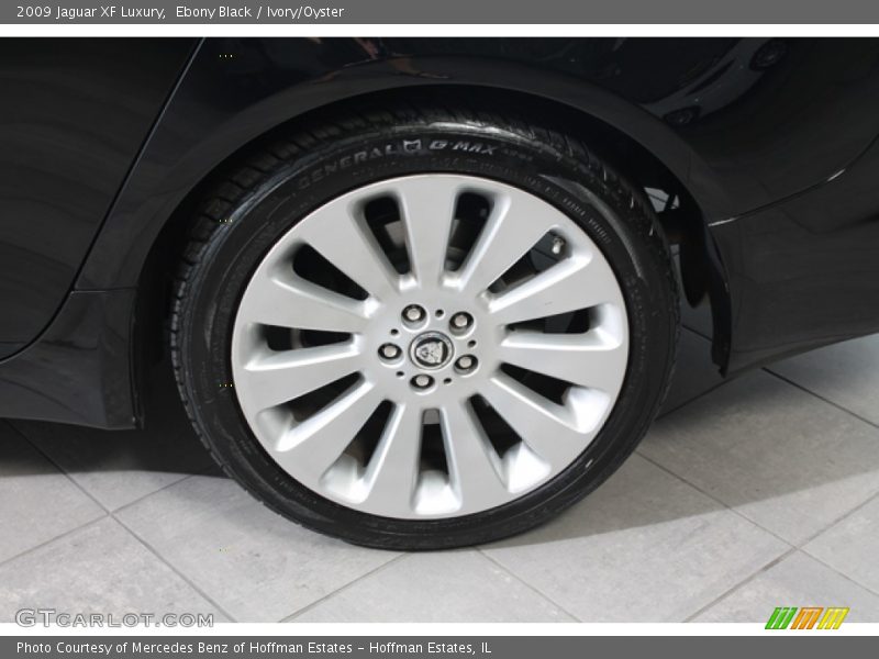 Ebony Black / Ivory/Oyster 2009 Jaguar XF Luxury