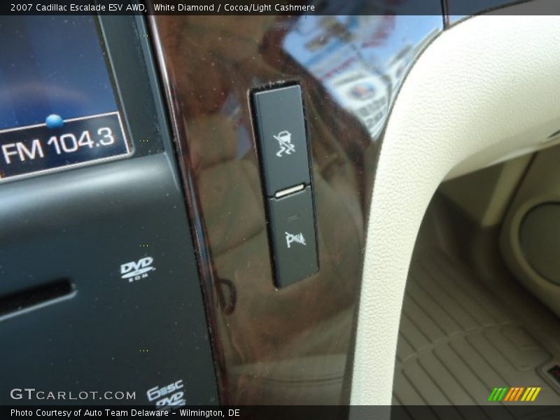 White Diamond / Cocoa/Light Cashmere 2007 Cadillac Escalade ESV AWD