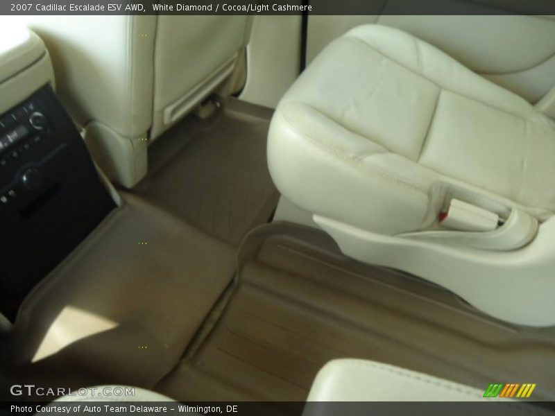 White Diamond / Cocoa/Light Cashmere 2007 Cadillac Escalade ESV AWD