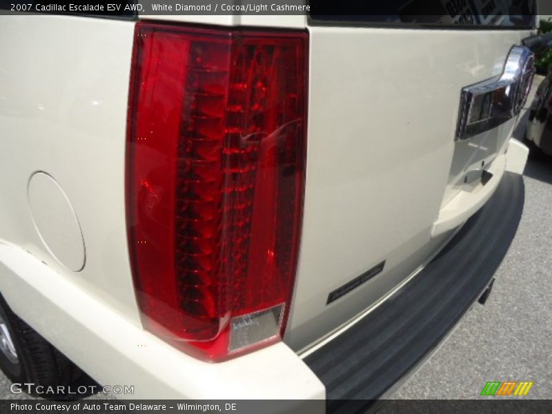 White Diamond / Cocoa/Light Cashmere 2007 Cadillac Escalade ESV AWD