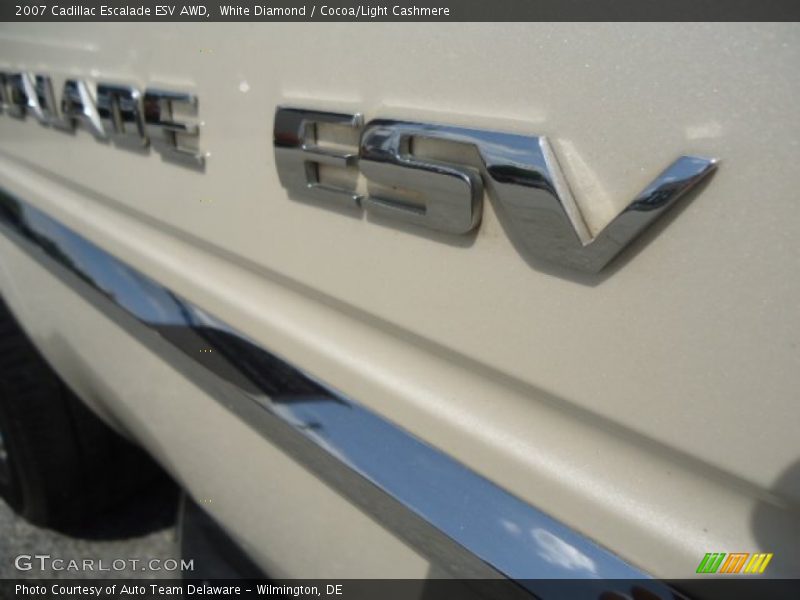 White Diamond / Cocoa/Light Cashmere 2007 Cadillac Escalade ESV AWD
