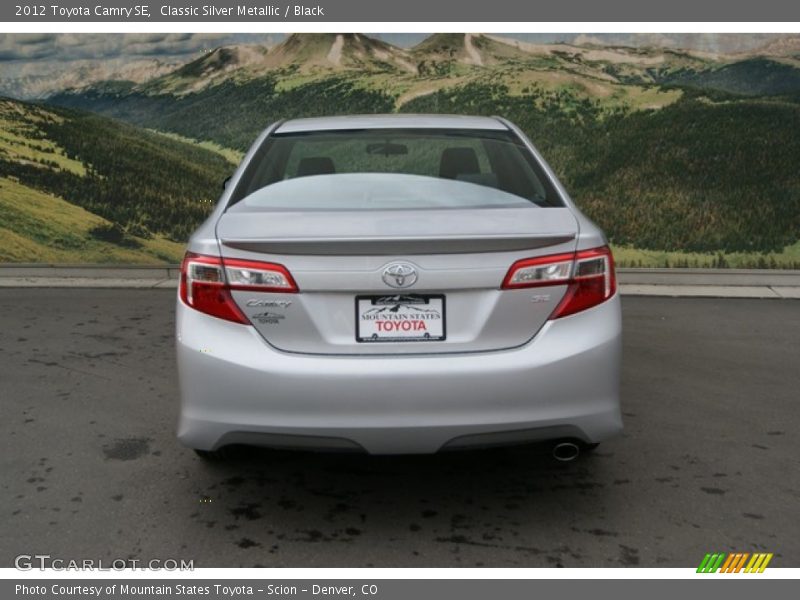 Classic Silver Metallic / Black 2012 Toyota Camry SE