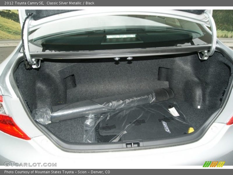 Classic Silver Metallic / Black 2012 Toyota Camry SE