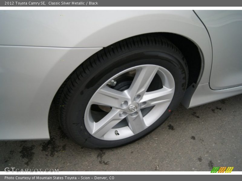 Classic Silver Metallic / Black 2012 Toyota Camry SE