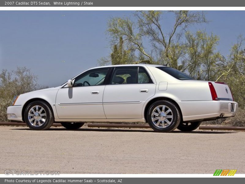 White Lightning / Shale 2007 Cadillac DTS Sedan