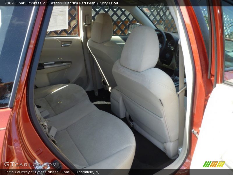 Paprika Red Pearl / Ivory Tricot 2009 Subaru Impreza 2.5i Wagon