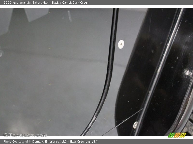 Black / Camel/Dark Green 2000 Jeep Wrangler Sahara 4x4