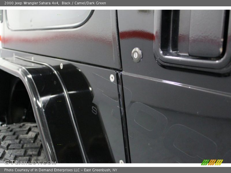 Black / Camel/Dark Green 2000 Jeep Wrangler Sahara 4x4