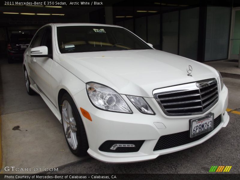 Arctic White / Black 2011 Mercedes-Benz E 350 Sedan