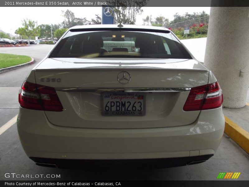 Arctic White / Black 2011 Mercedes-Benz E 350 Sedan