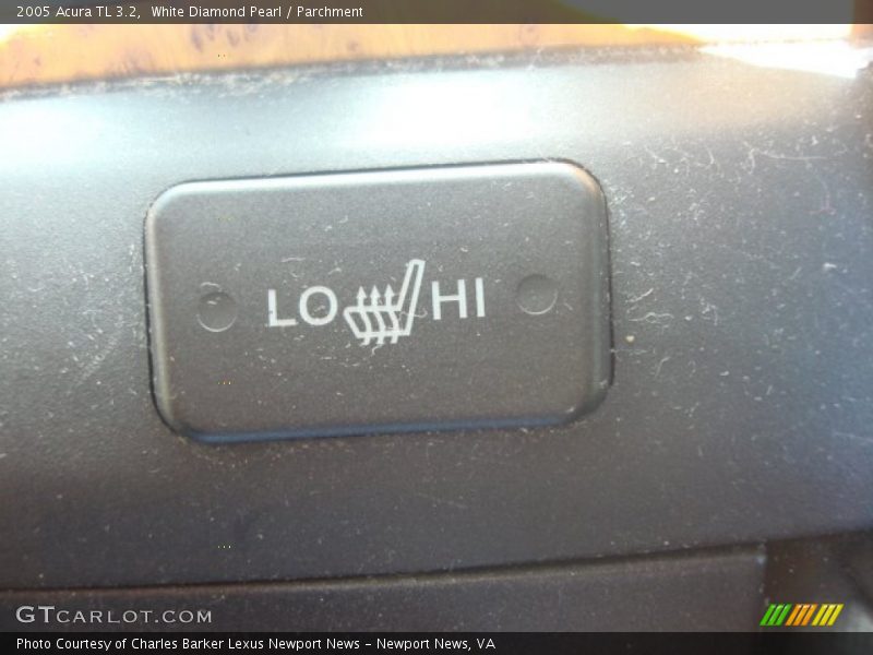 White Diamond Pearl / Parchment 2005 Acura TL 3.2