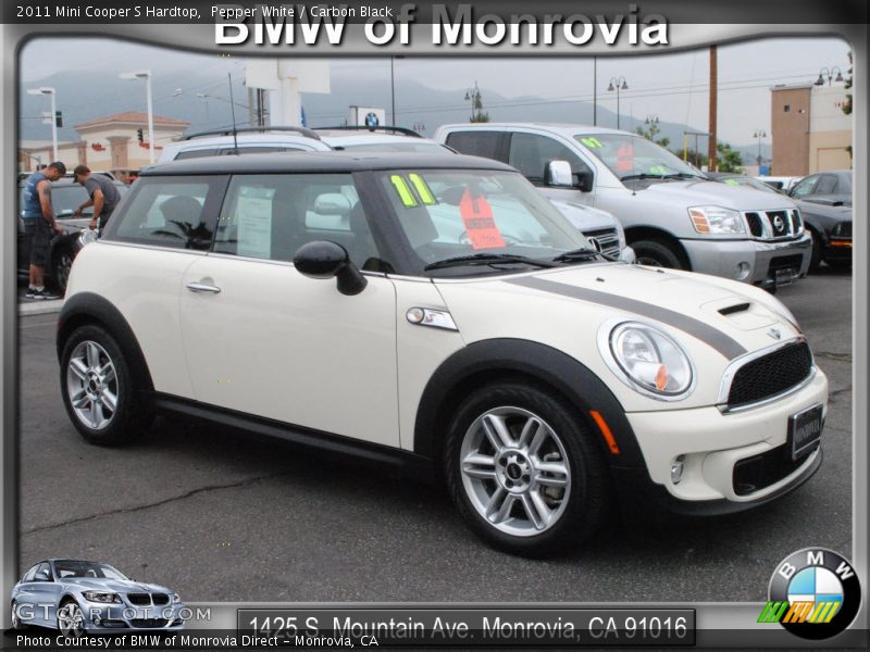 Pepper White / Carbon Black 2011 Mini Cooper S Hardtop