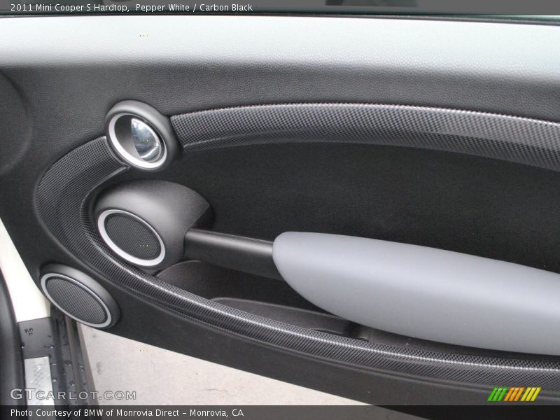 Pepper White / Carbon Black 2011 Mini Cooper S Hardtop