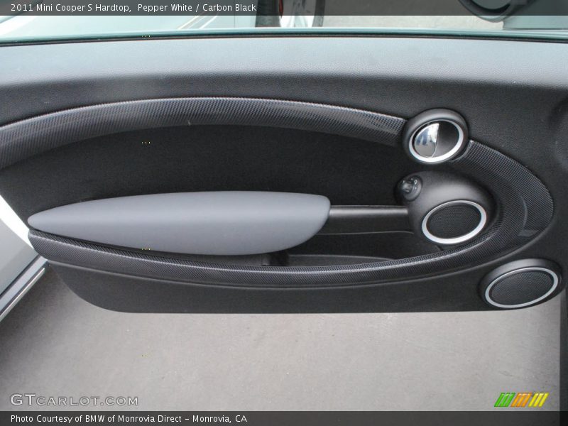 Pepper White / Carbon Black 2011 Mini Cooper S Hardtop