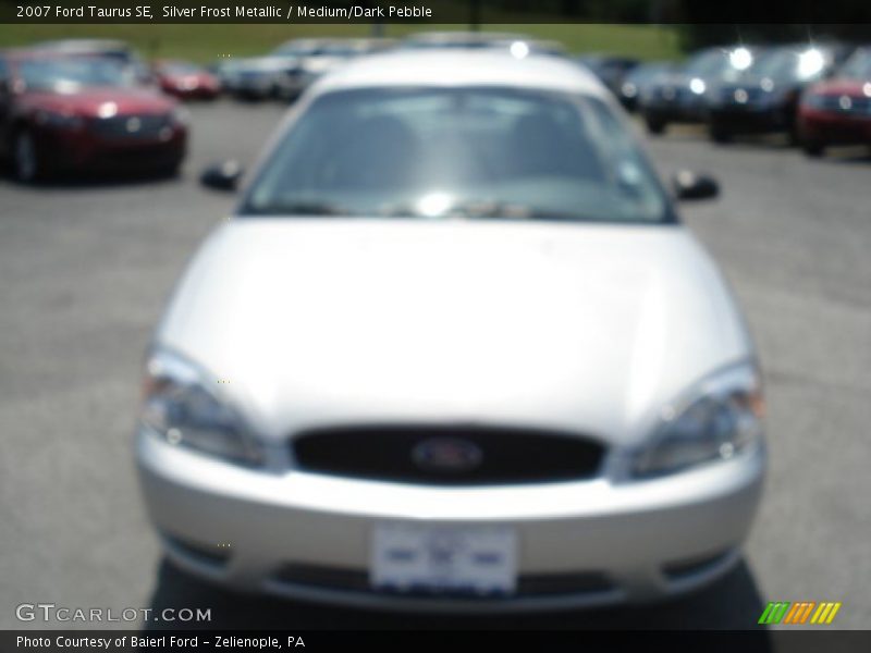 Silver Frost Metallic / Medium/Dark Pebble 2007 Ford Taurus SE