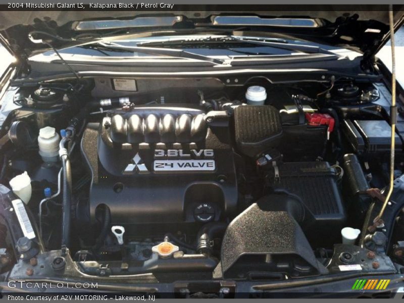 Kalapana Black / Petrol Gray 2004 Mitsubishi Galant LS