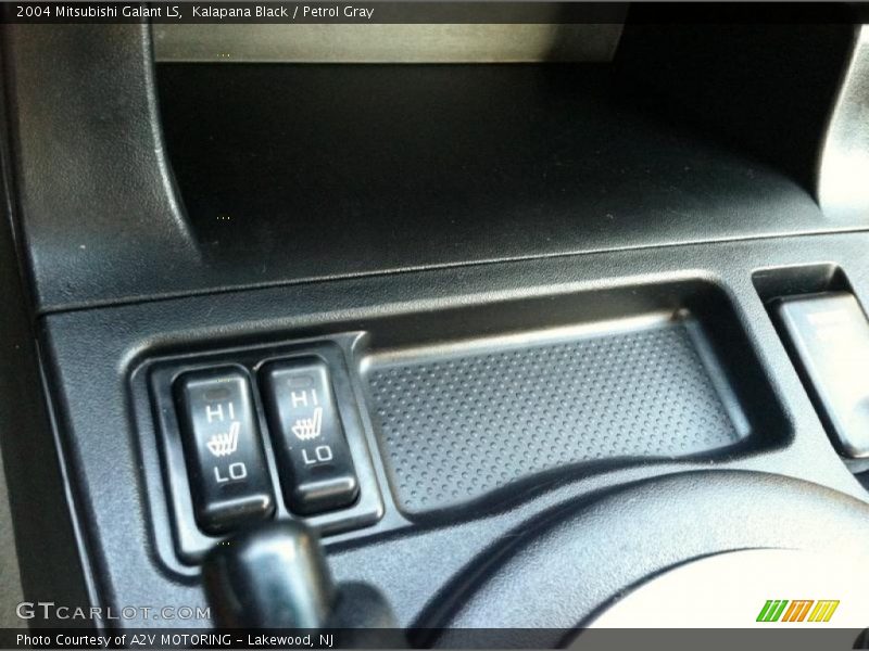 Kalapana Black / Petrol Gray 2004 Mitsubishi Galant LS