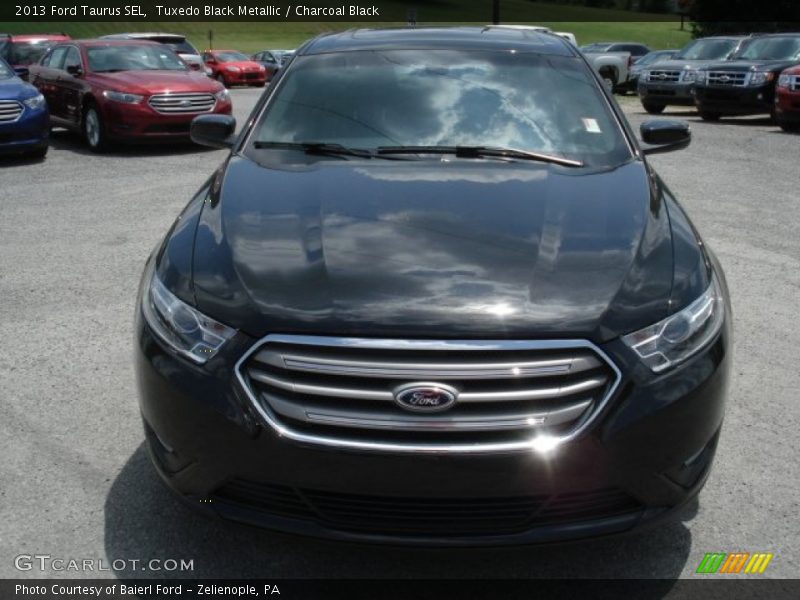 Tuxedo Black Metallic / Charcoal Black 2013 Ford Taurus SEL