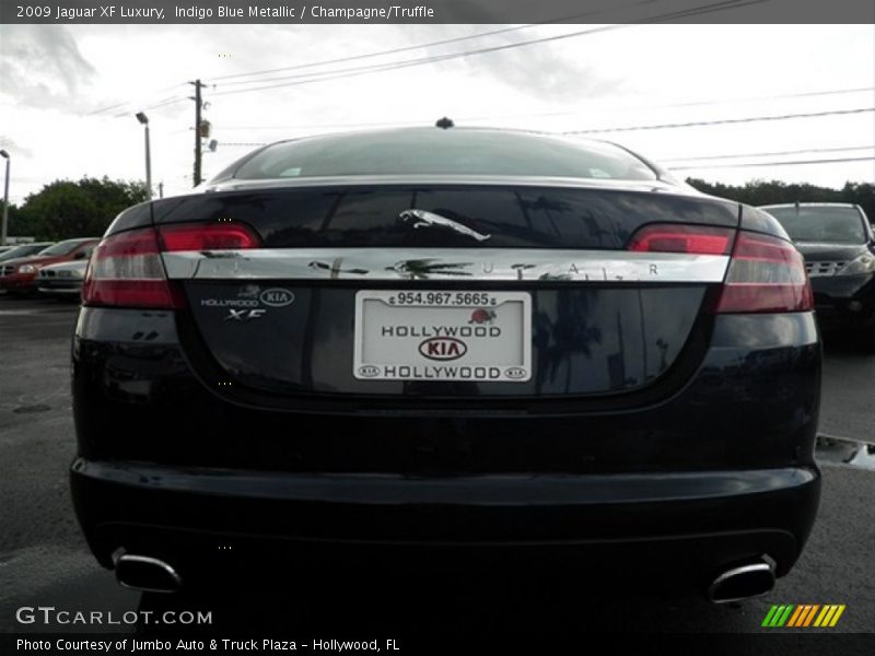 Indigo Blue Metallic / Champagne/Truffle 2009 Jaguar XF Luxury